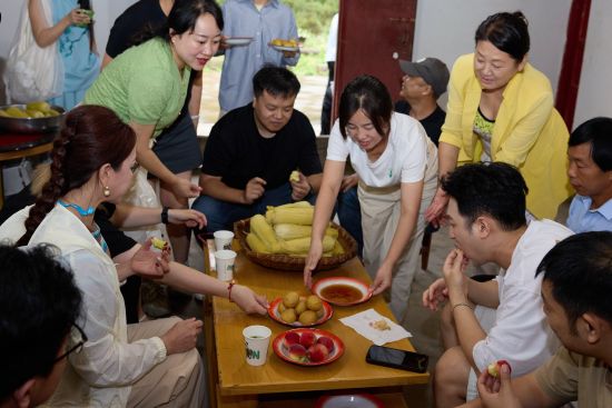 美腕团队走进佛坪选品溯源 探索秦岭原产好物